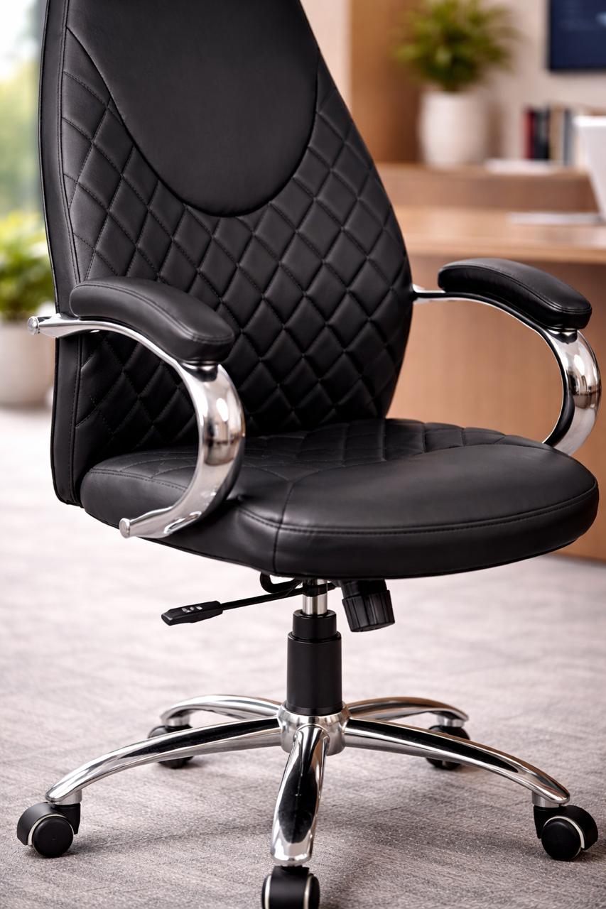 Fauteuil de Direction Ergonomique – Simili Cuir Noir – Accoudoirs Chromés